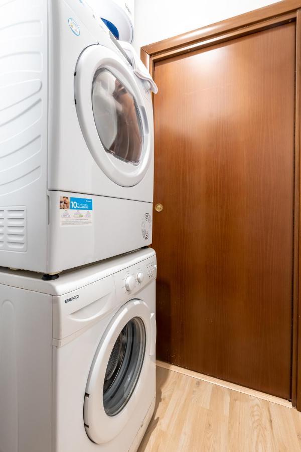 Suite 1,2 Porta Milano Centro Parking Free מראה חיצוני תמונה